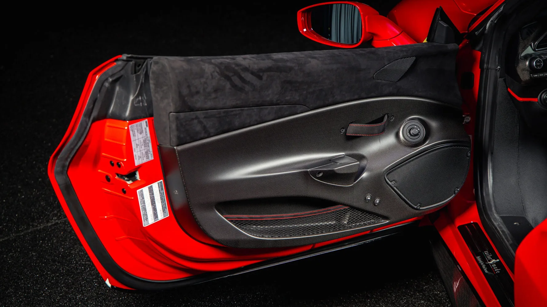 2019 Ferrari 488 Pista Tailor Made Piloti, 21/30