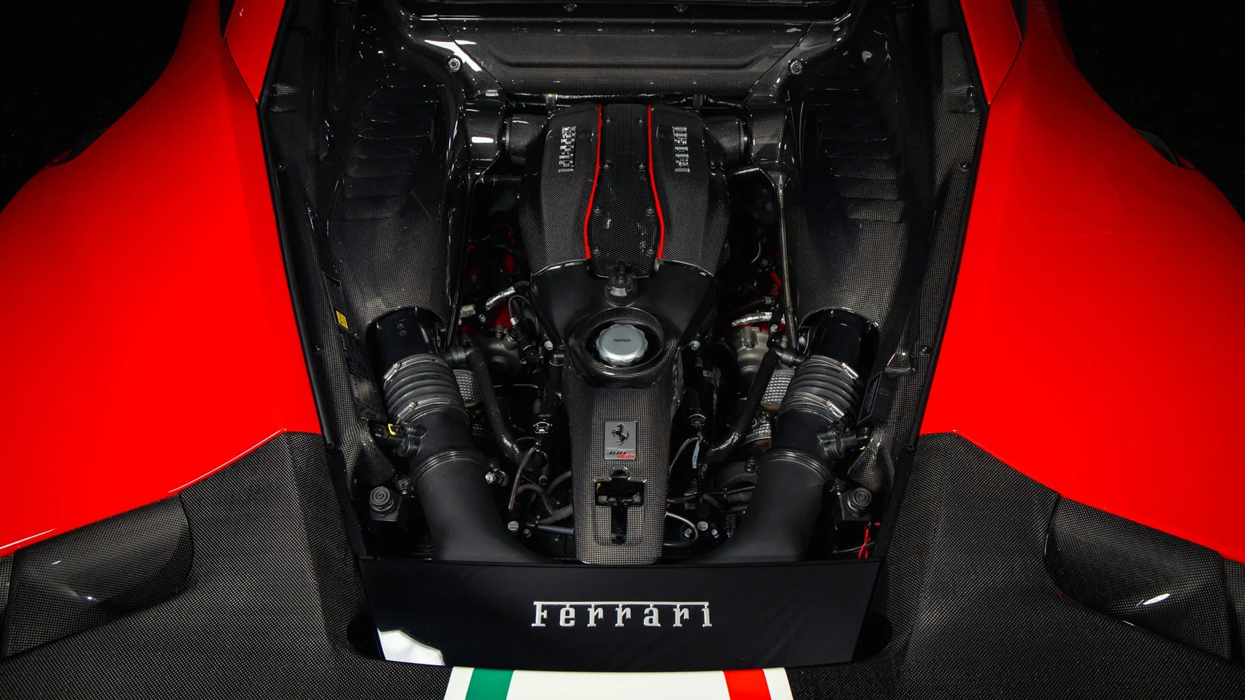 2019 Ferrari 488 Pista Tailor Made Piloti, 27/30