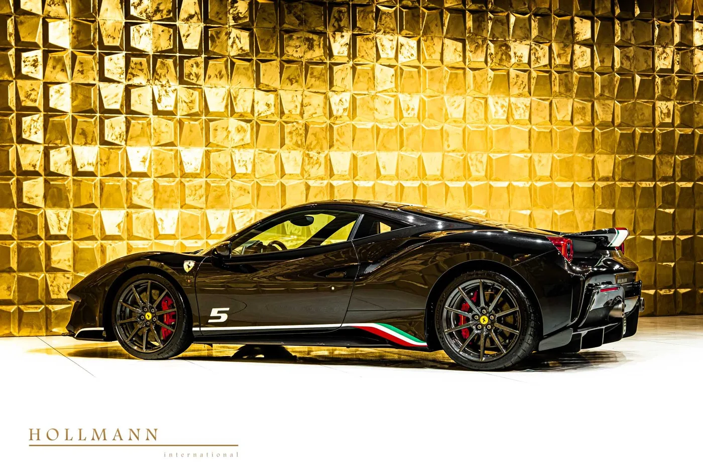 2019 Ferrari 488 Pista angeboten von einem Fachhändler in Stuhr, Deutschland, Foto 5 von 8