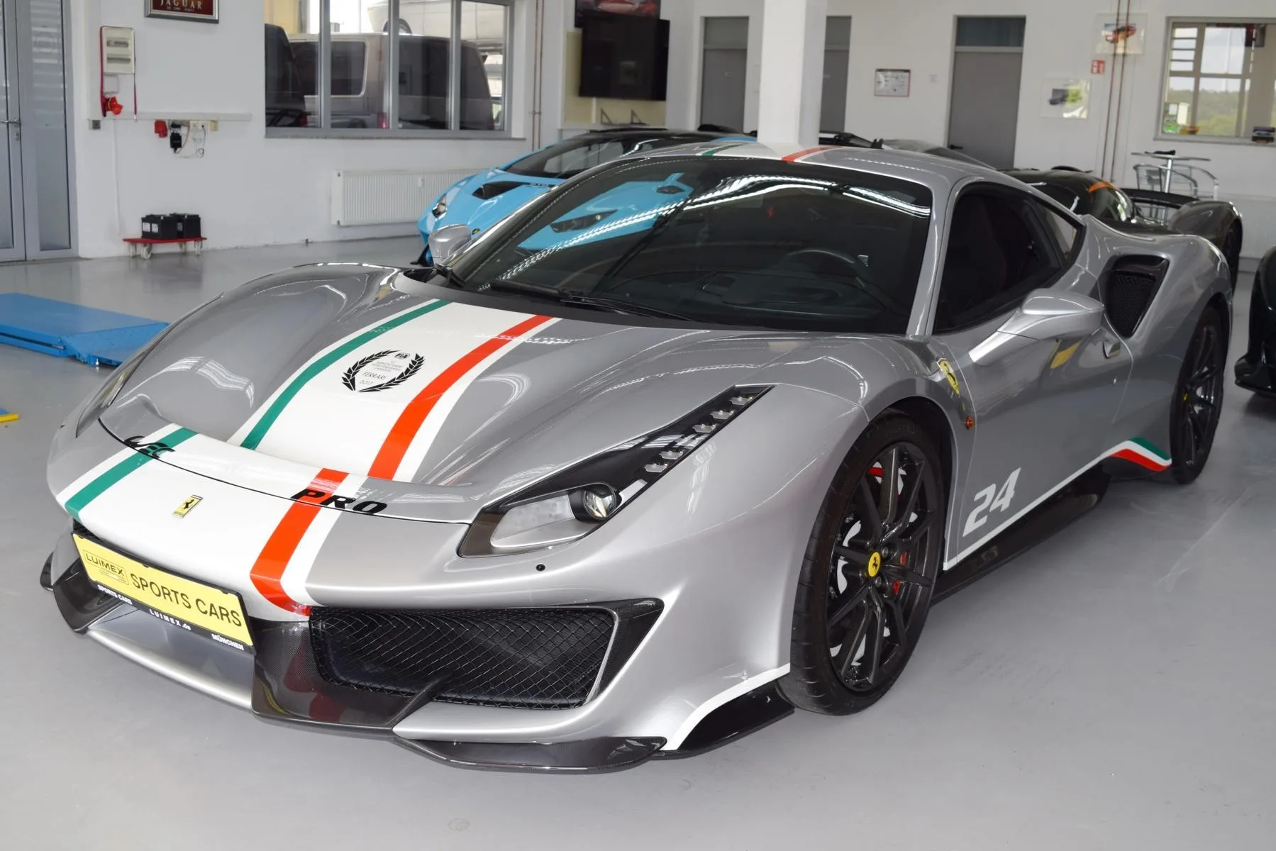 2019 Ferrari 488 Pista angeboten von einem Fachhändler in Pfaffenhofen an der Ilm, Deutschland, Hauptfoto