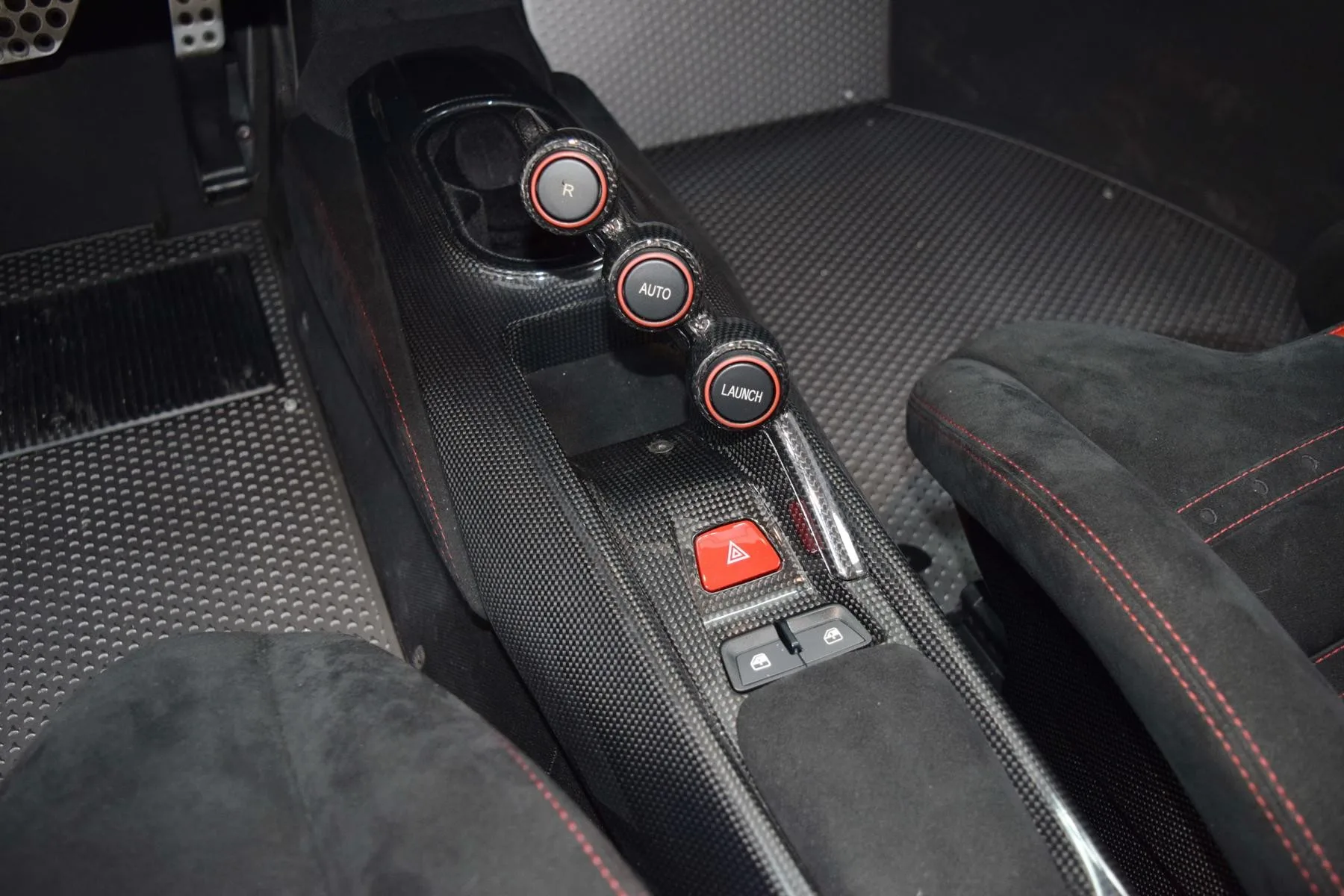 2019 Ferrari 488 Pista, 9/24