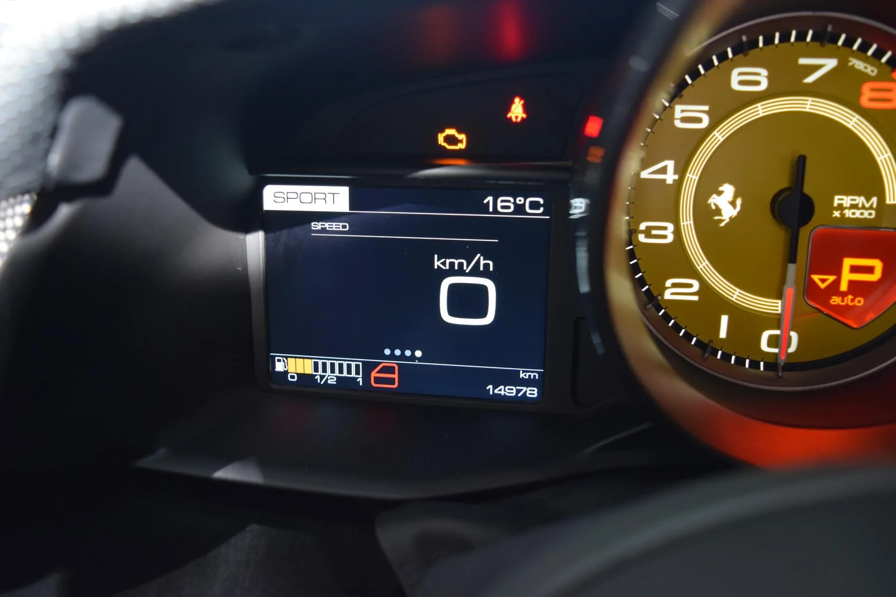 2019 Ferrari 488 Pista, 11/24
