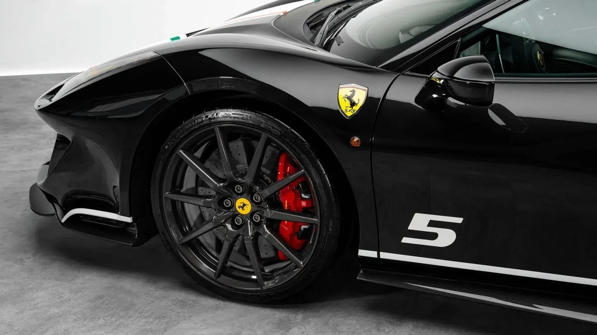 2019 Ferrari 488 Pista proposée par un concessionnaire spécialisé à Dubai, Émirats arabes unis, photo 6 sur 25