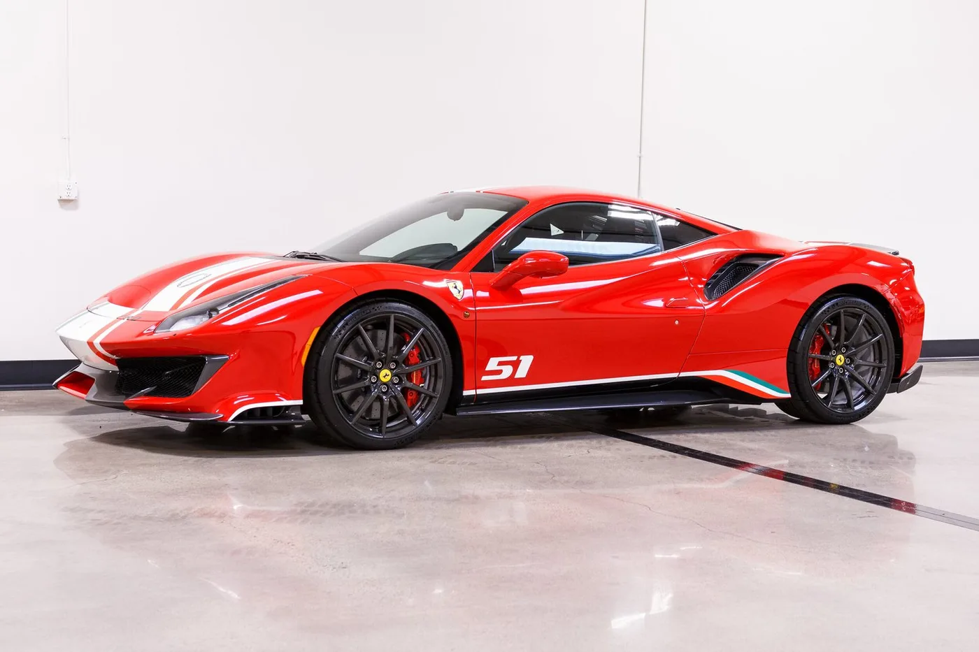 2019 Ferrari 488 Pista verkauft von einem Fachhändler in Costa Mesa, Vereinigte Staaten, Foto 5 von 15