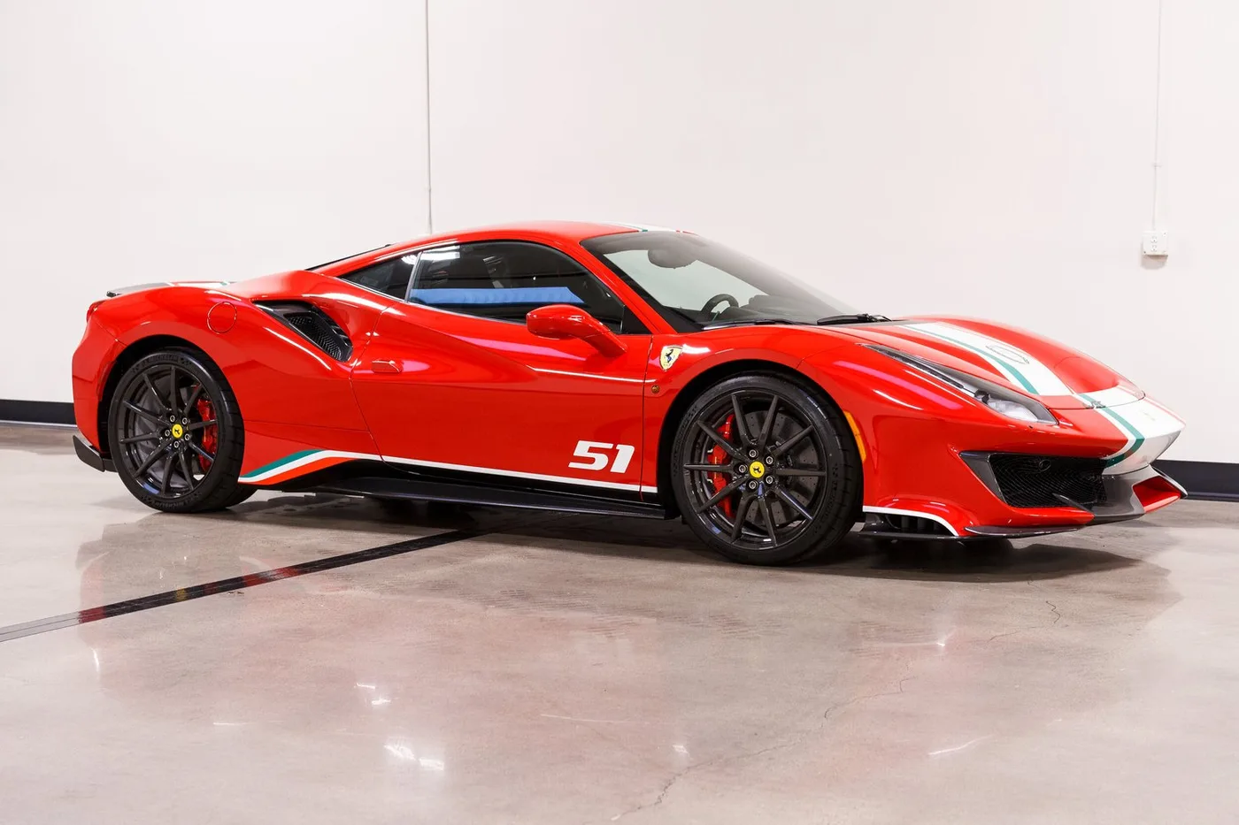 2019 Ferrari 488 Pista verkauft von einem Fachhändler in Costa Mesa, Vereinigte Staaten, Foto 10 von 15