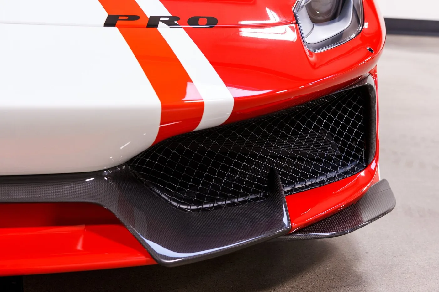 2019 Ferrari 488 Pista verkauft von einem Fachhändler in Costa Mesa, Vereinigte Staaten, Foto 15 von 15