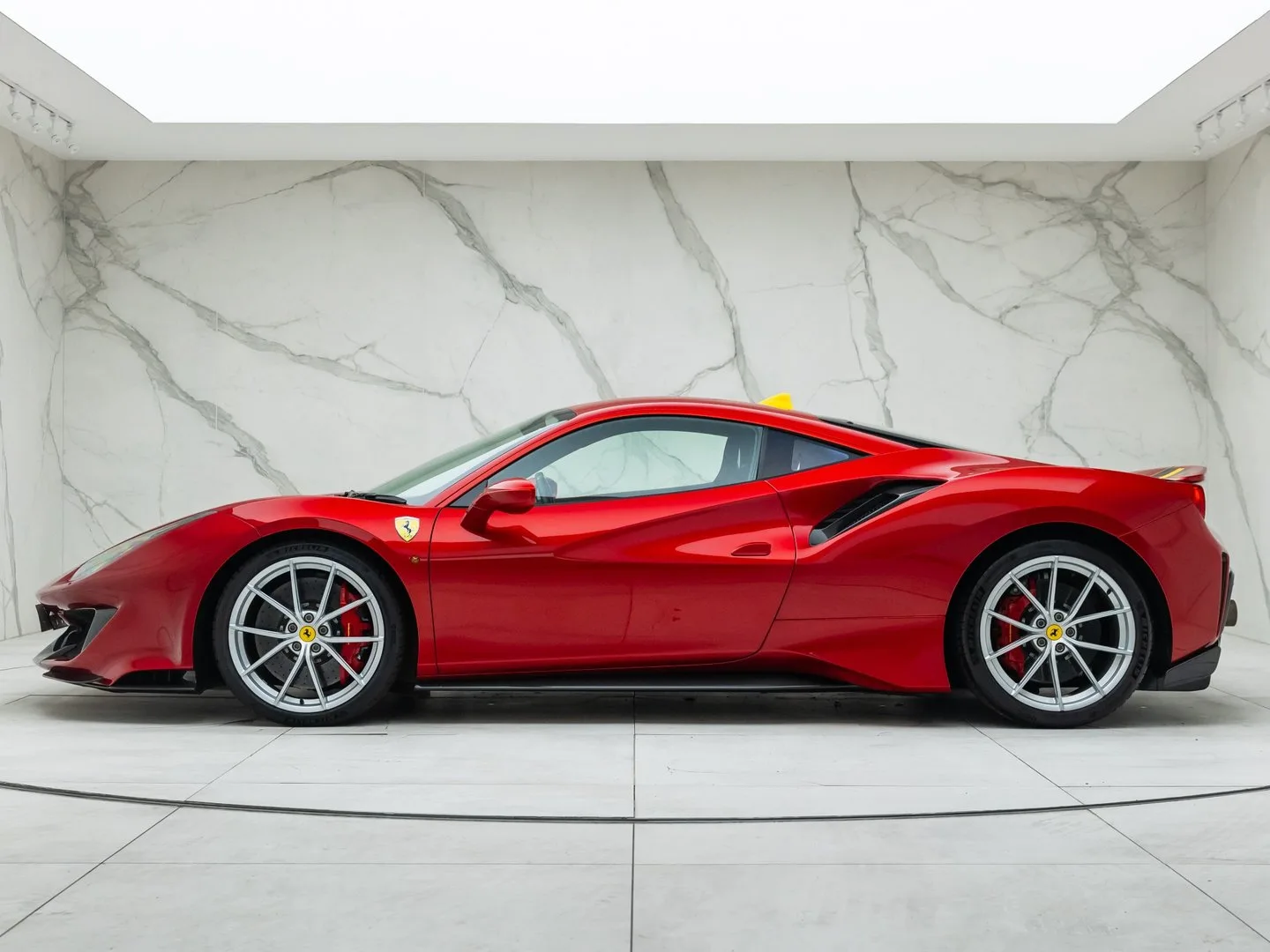 2019 Ferrari 488 Pista, 17/30