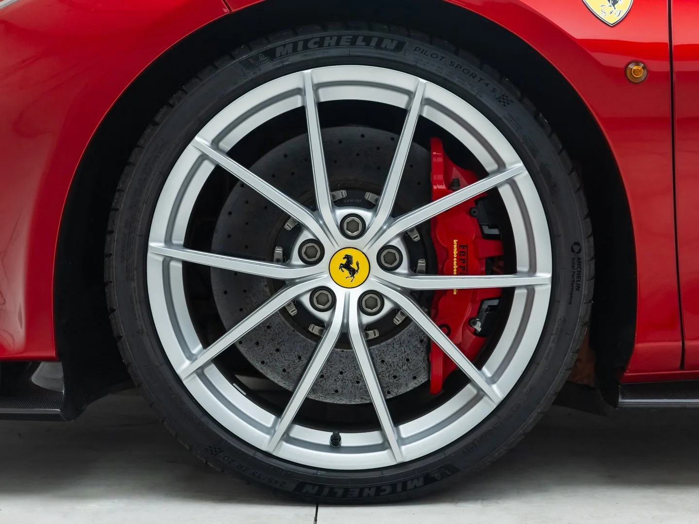 2019 Ferrari 488 Pista, 20/30