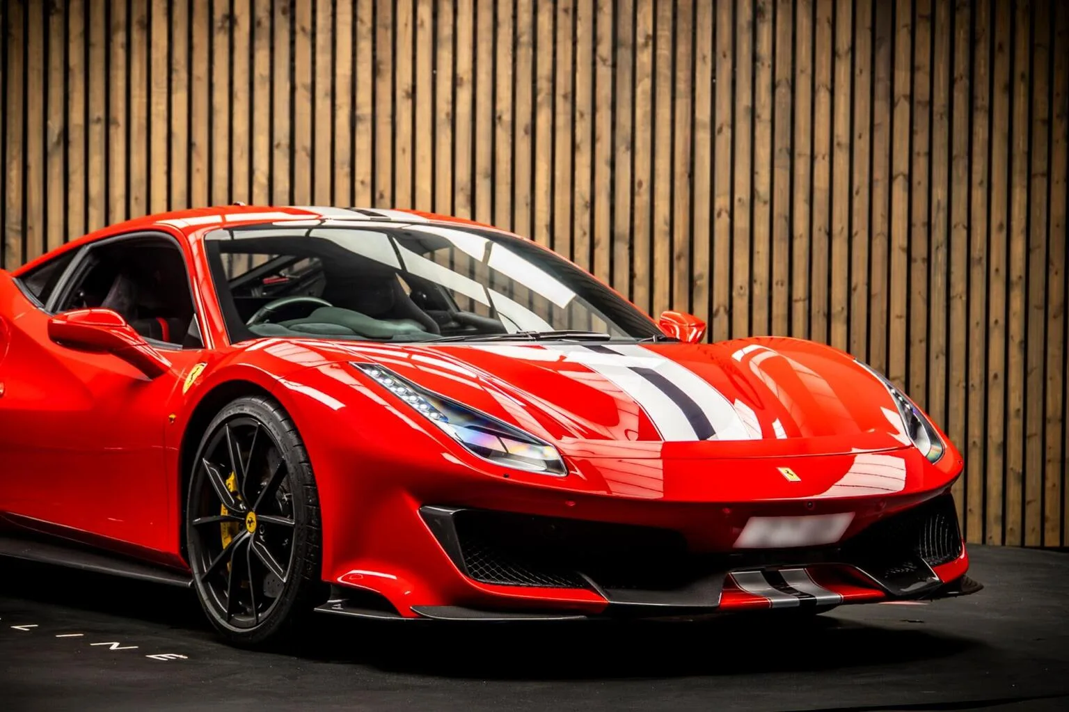 2019 Ferrari 488 Pista, 11/30