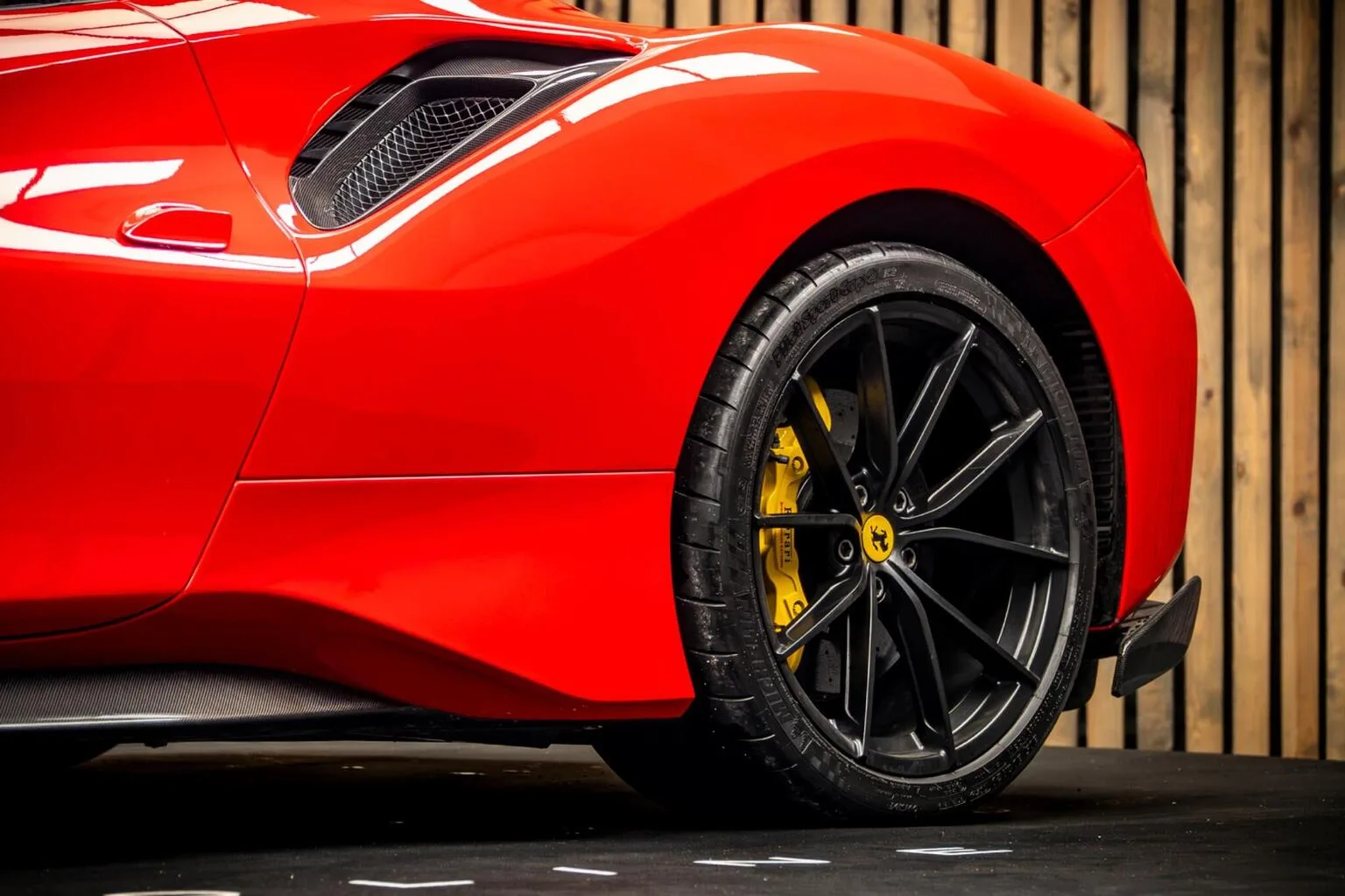 2019 Ferrari 488 Pista, 15/30