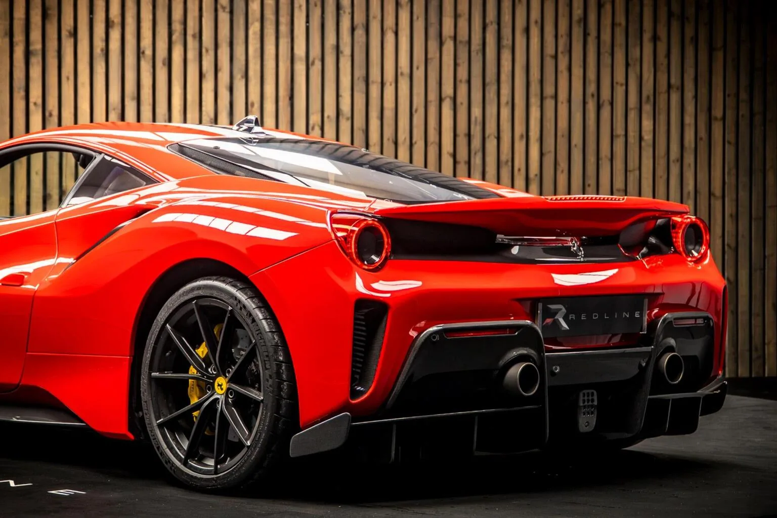 2019 Ferrari 488 Pista, 16/30