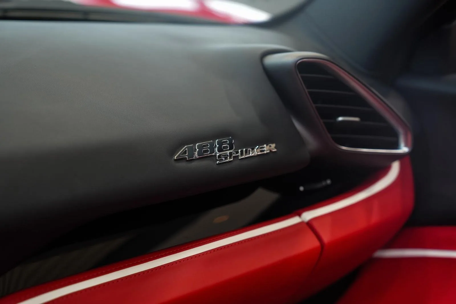 2019 Ferrari 488 Spider, 25/30