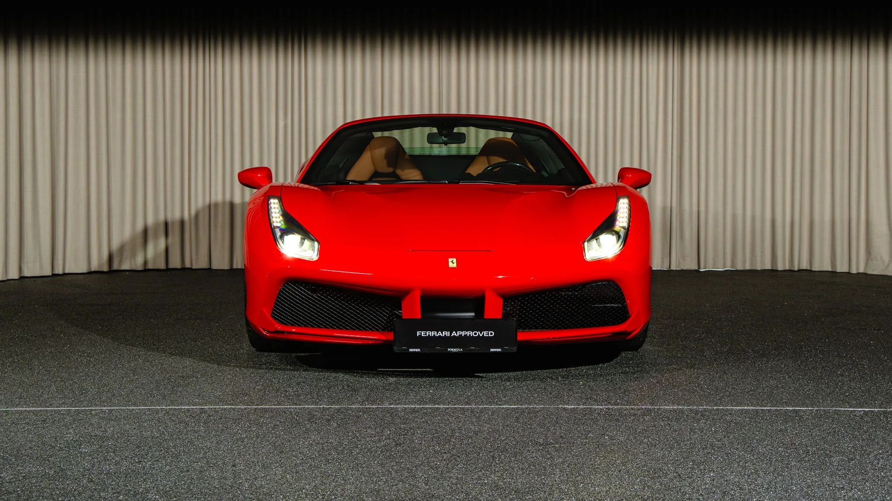 2019 Ferrari 488 Spider proposée par un concessionnaire spécialisé à Kongens Lyngby, Danemark, photo principale