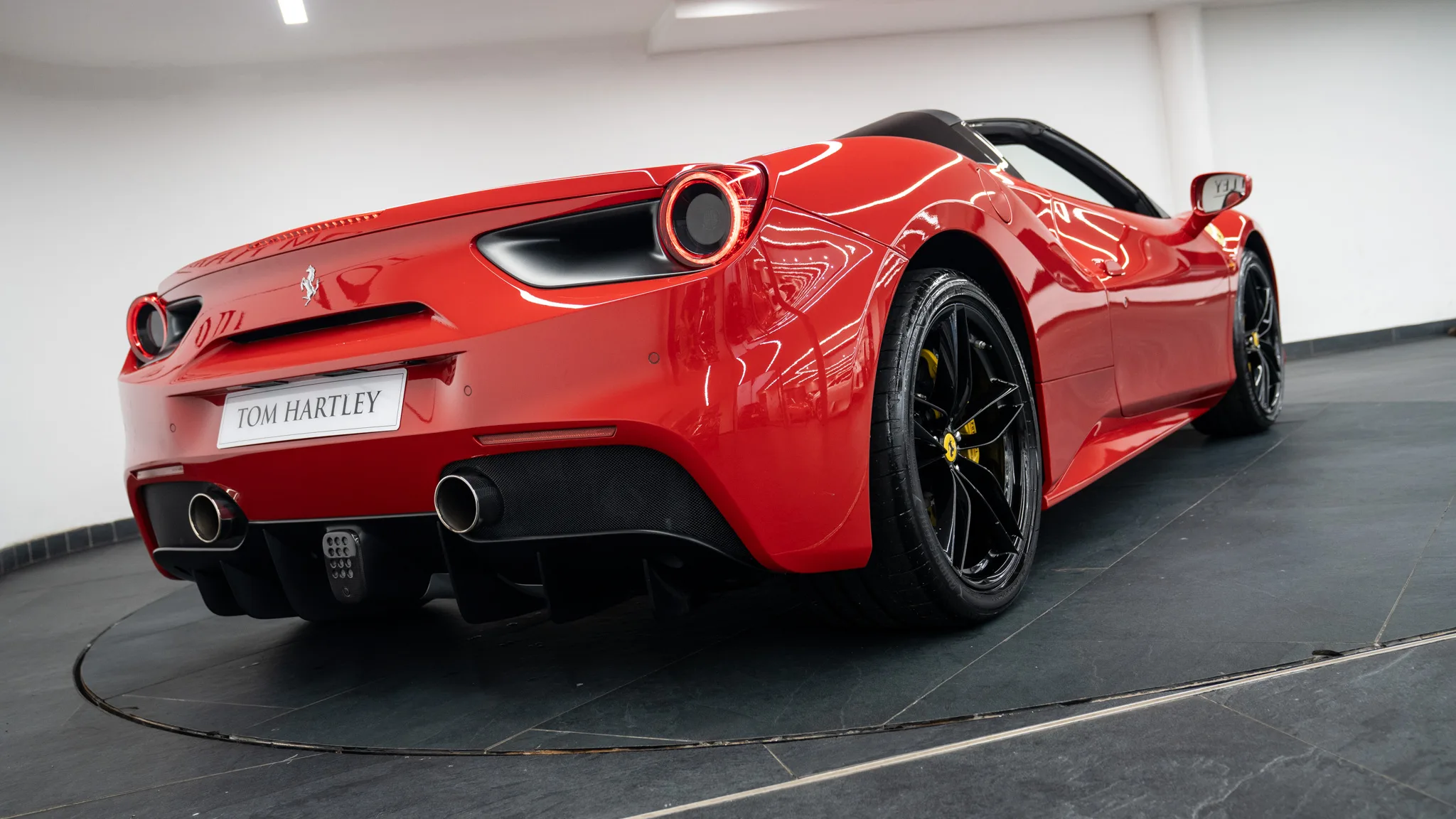 2019 Ferrari 488 Spider Atelier, 15/30