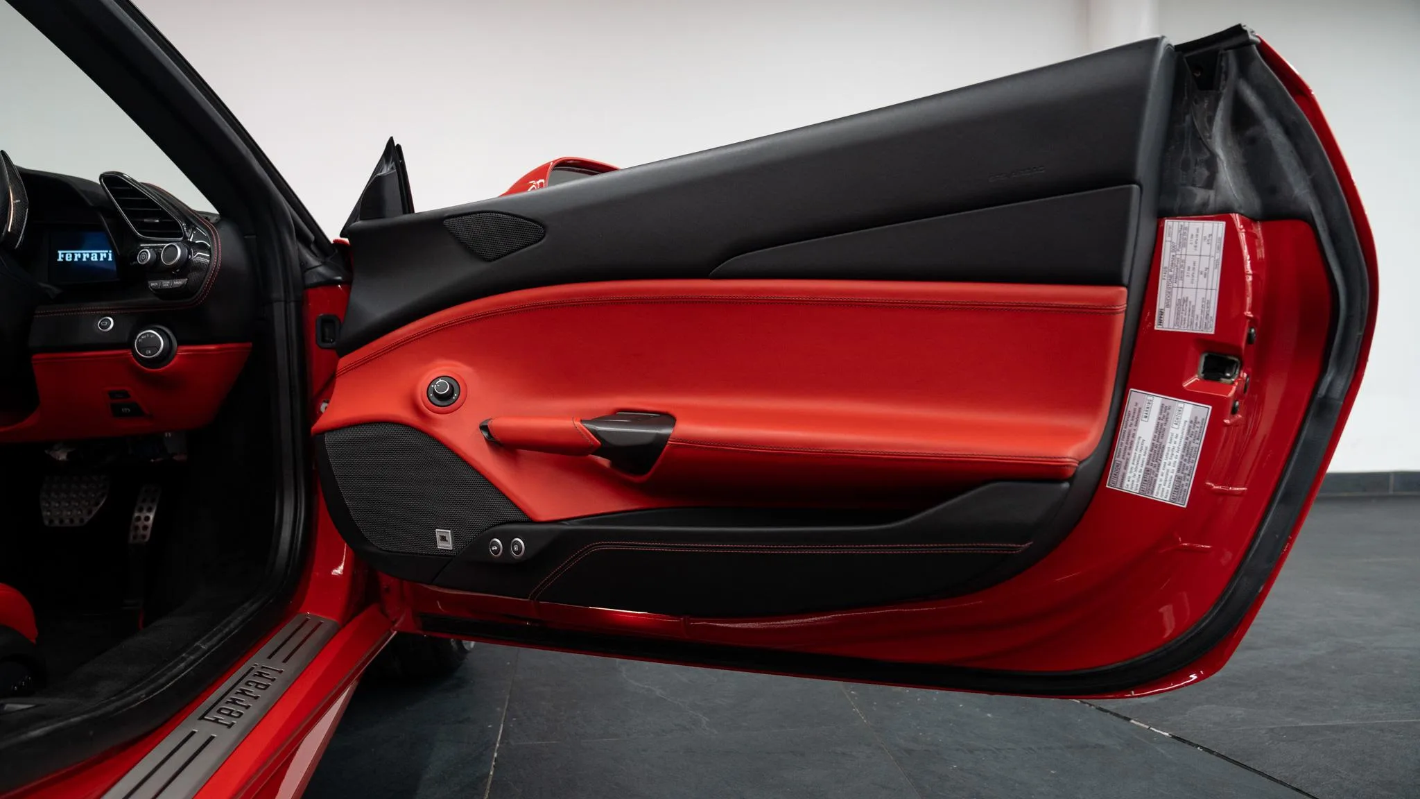 2019 Ferrari 488 Spider Atelier, 24/30
