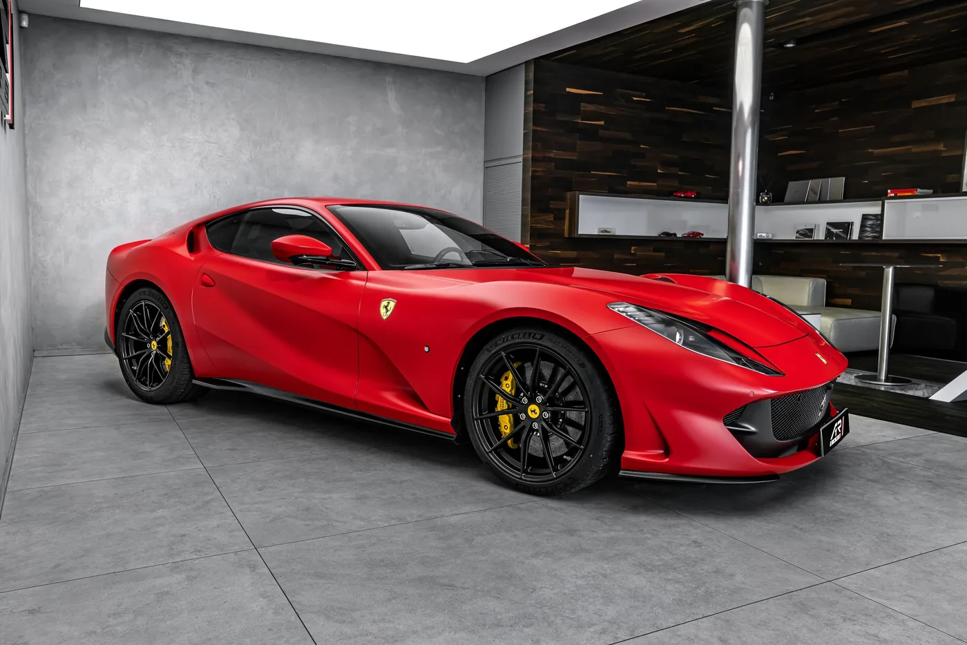 2019 Ferrari 812 Superfast offered by a specialist dealer in Ostrava, Czechia, photo 4 of 25