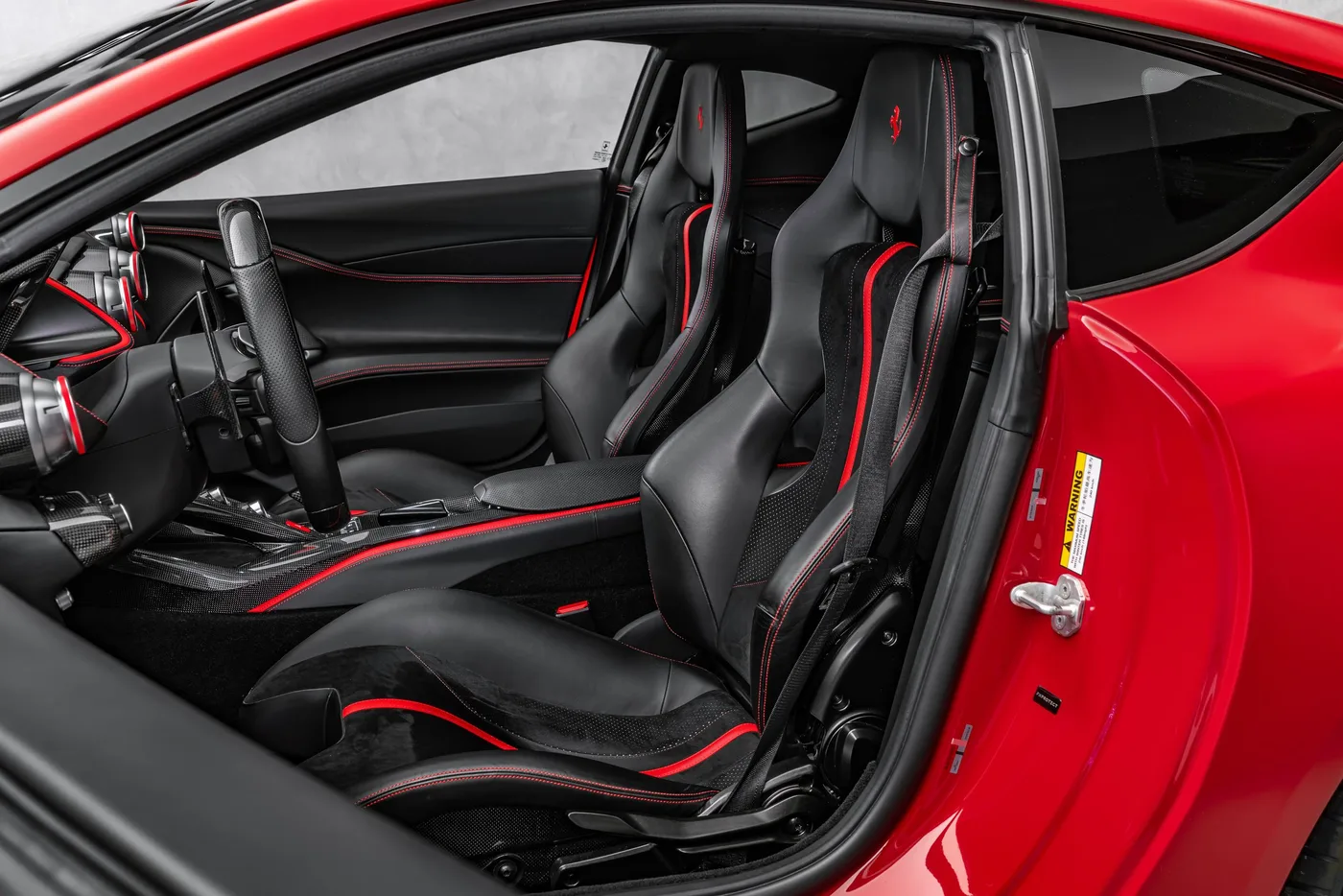 2019 Ferrari 812 Superfast offered by a specialist dealer in Ostrava, Czechia, photo 16 of 25