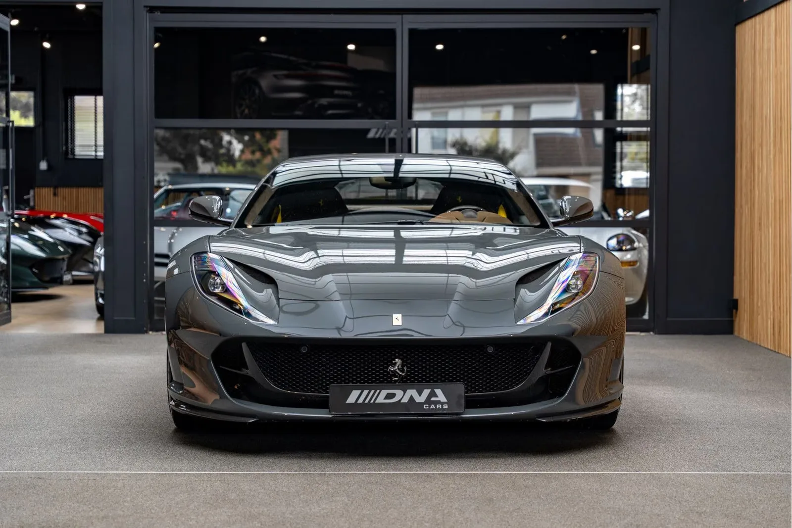 2019 Ferrari 812 Superfast, 2/30