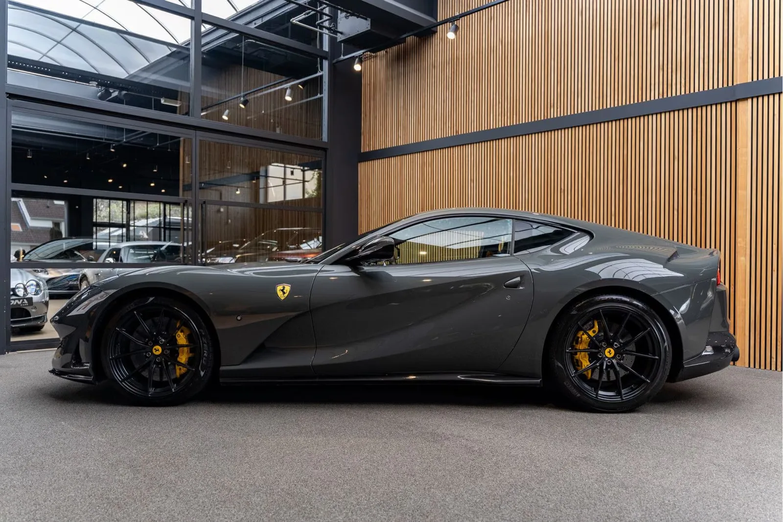 2019 Ferrari 812 Superfast, 3/30