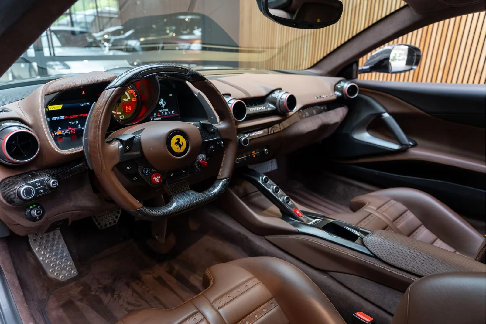 2019 Ferrari 812 Superfast, 6/30