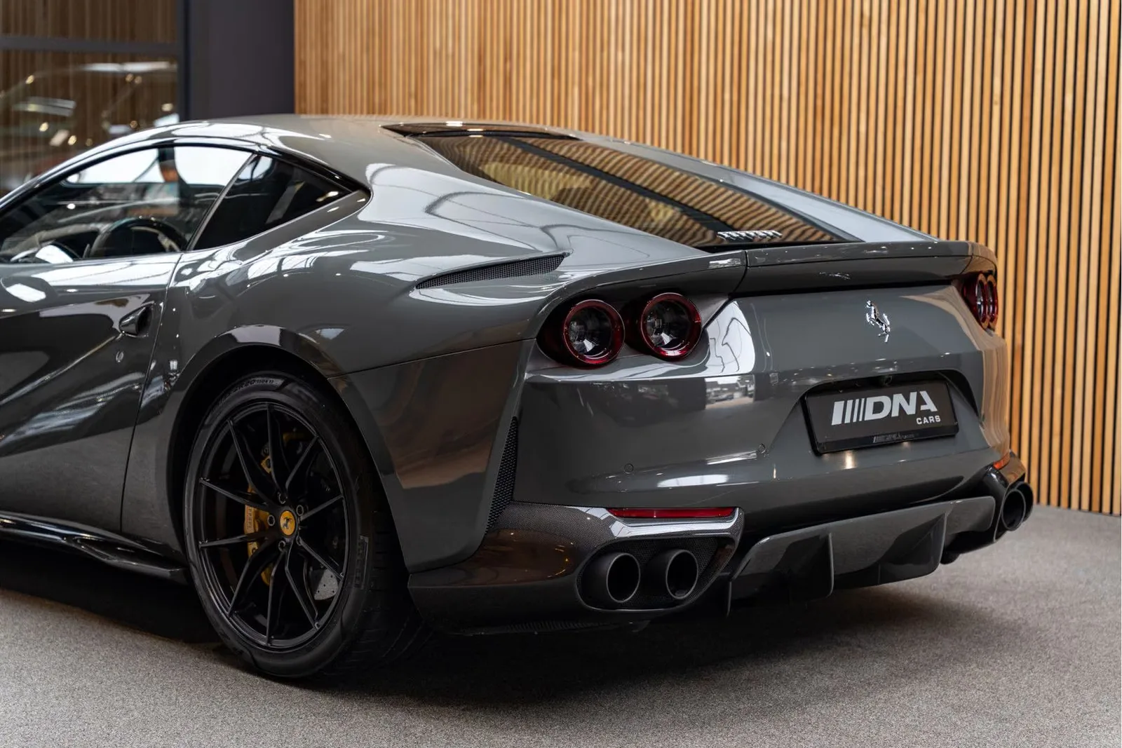 2019 Ferrari 812 Superfast, 11/30