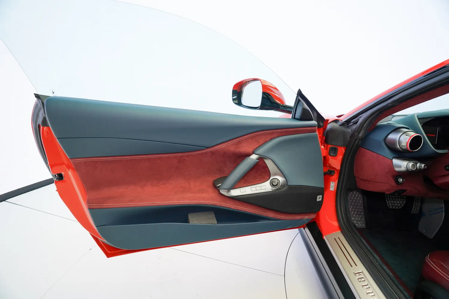 2019 Ferrari 812 Superfast, 3/16