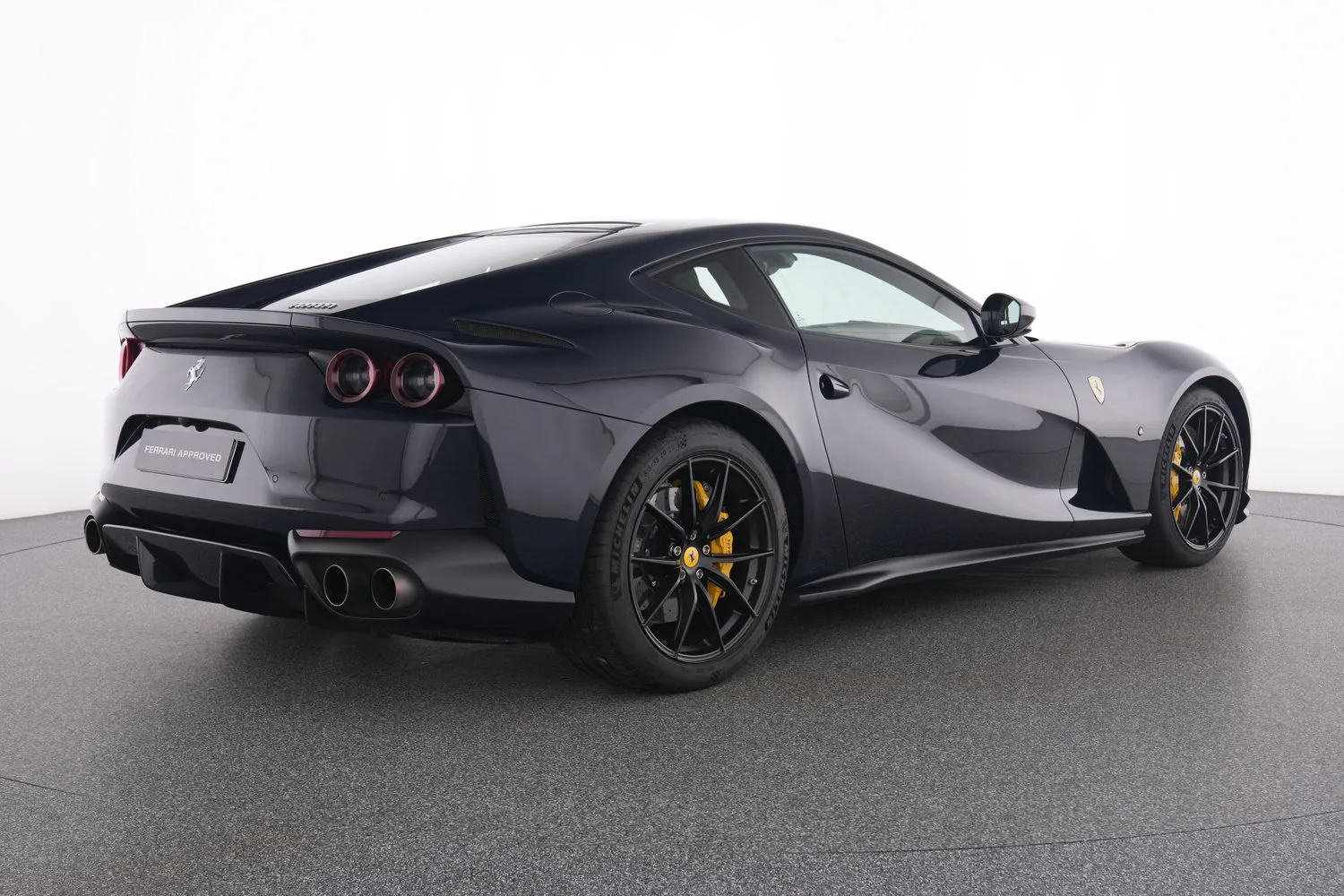 2019 Ferrari 812 Superfast, 3/6