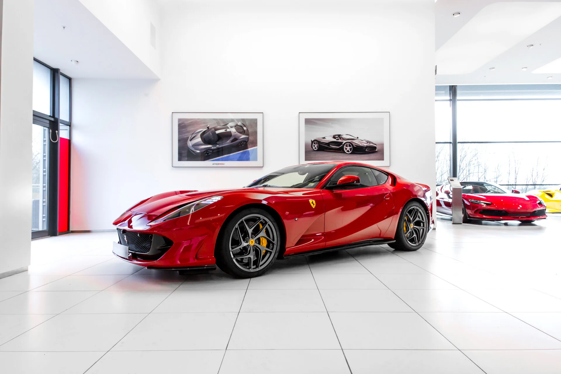 2019 Ferrari 812 Superfast, 3/30