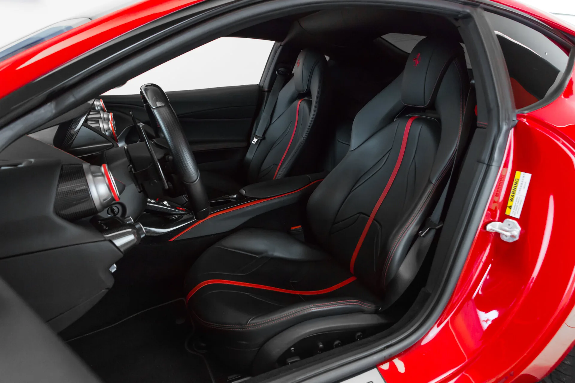 2019 Ferrari 812 Superfast, 6/30