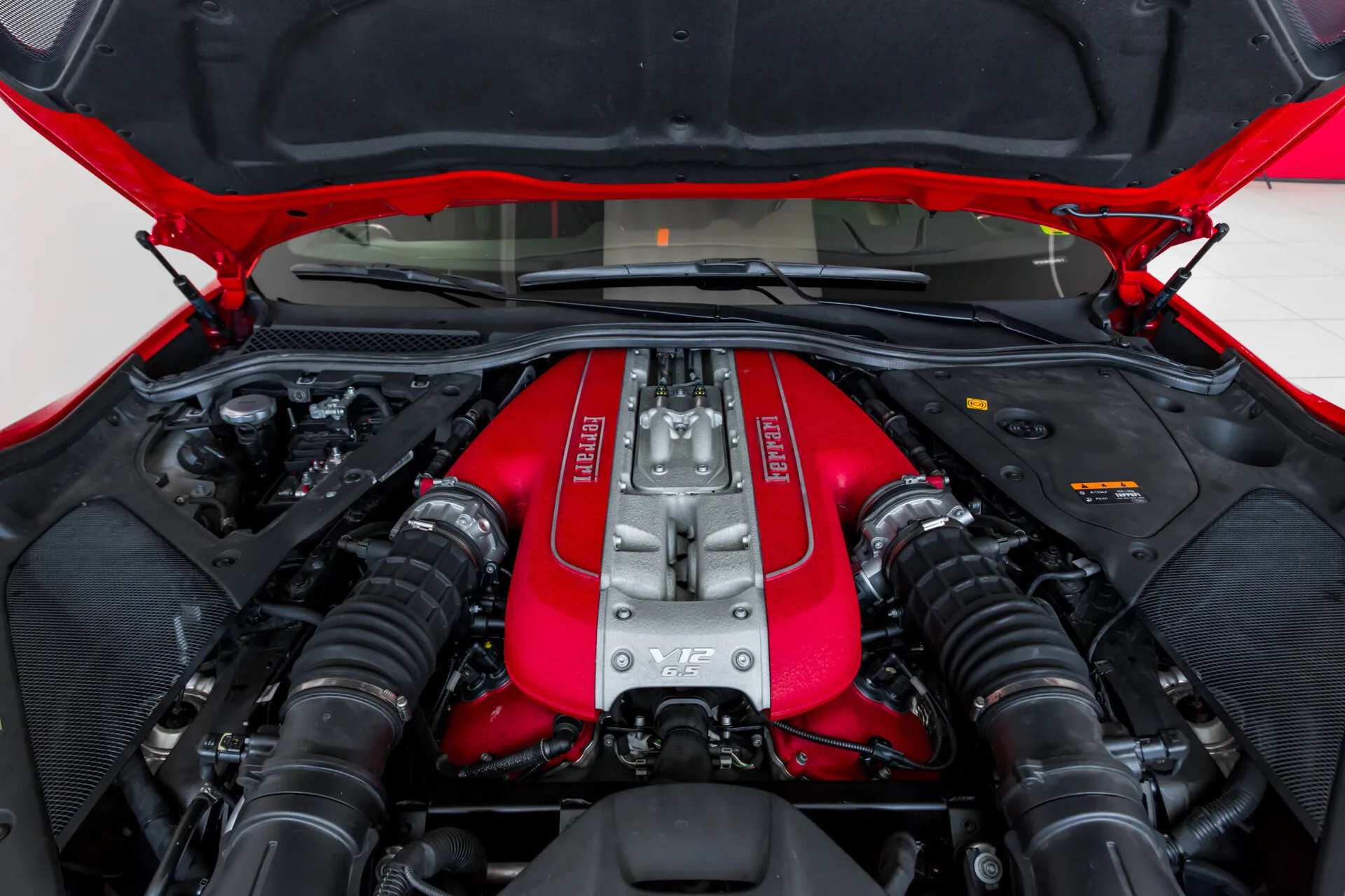 2019 Ferrari 812 Superfast, 20/30