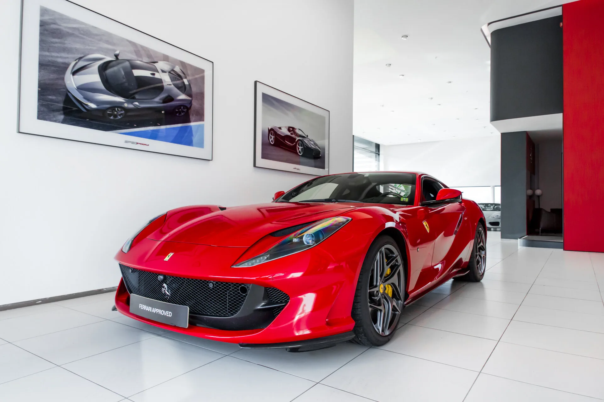 2019 Ferrari 812 Superfast, 29/30