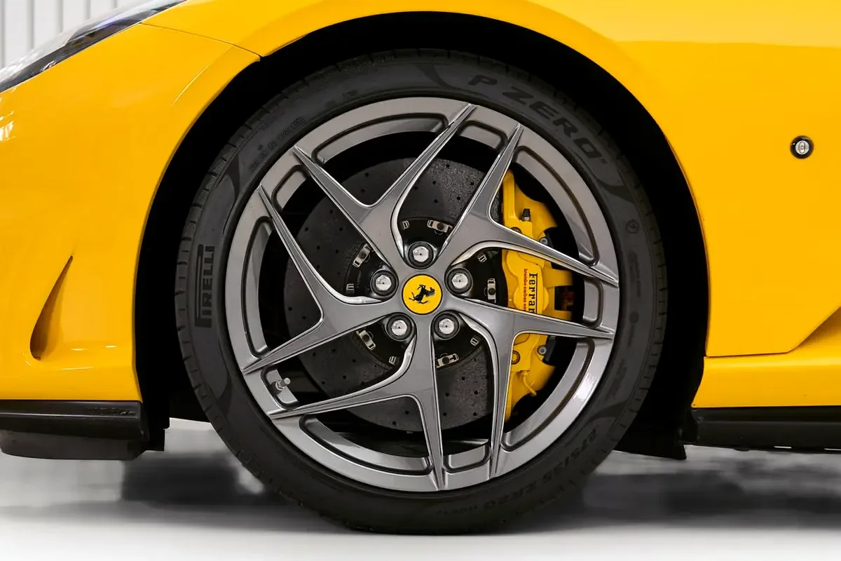 2019 Ferrari 812 Superfast, 8/9