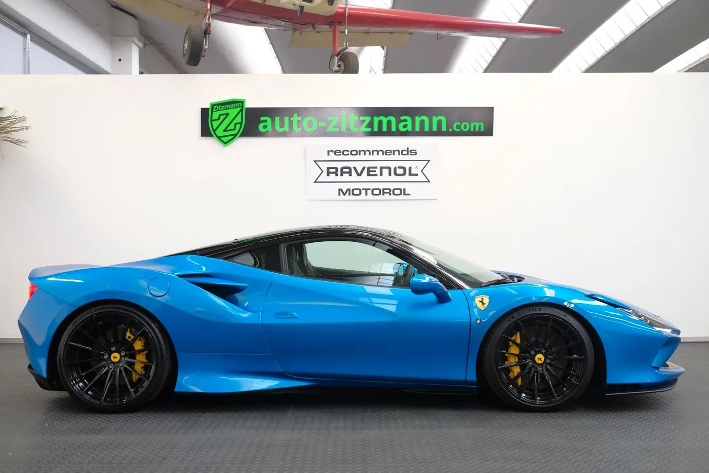 2019 Ferrari F8 Tributo proposée par un concessionnaire spécialisé à Nuremberg, Allemagne, photo 3 sur 15