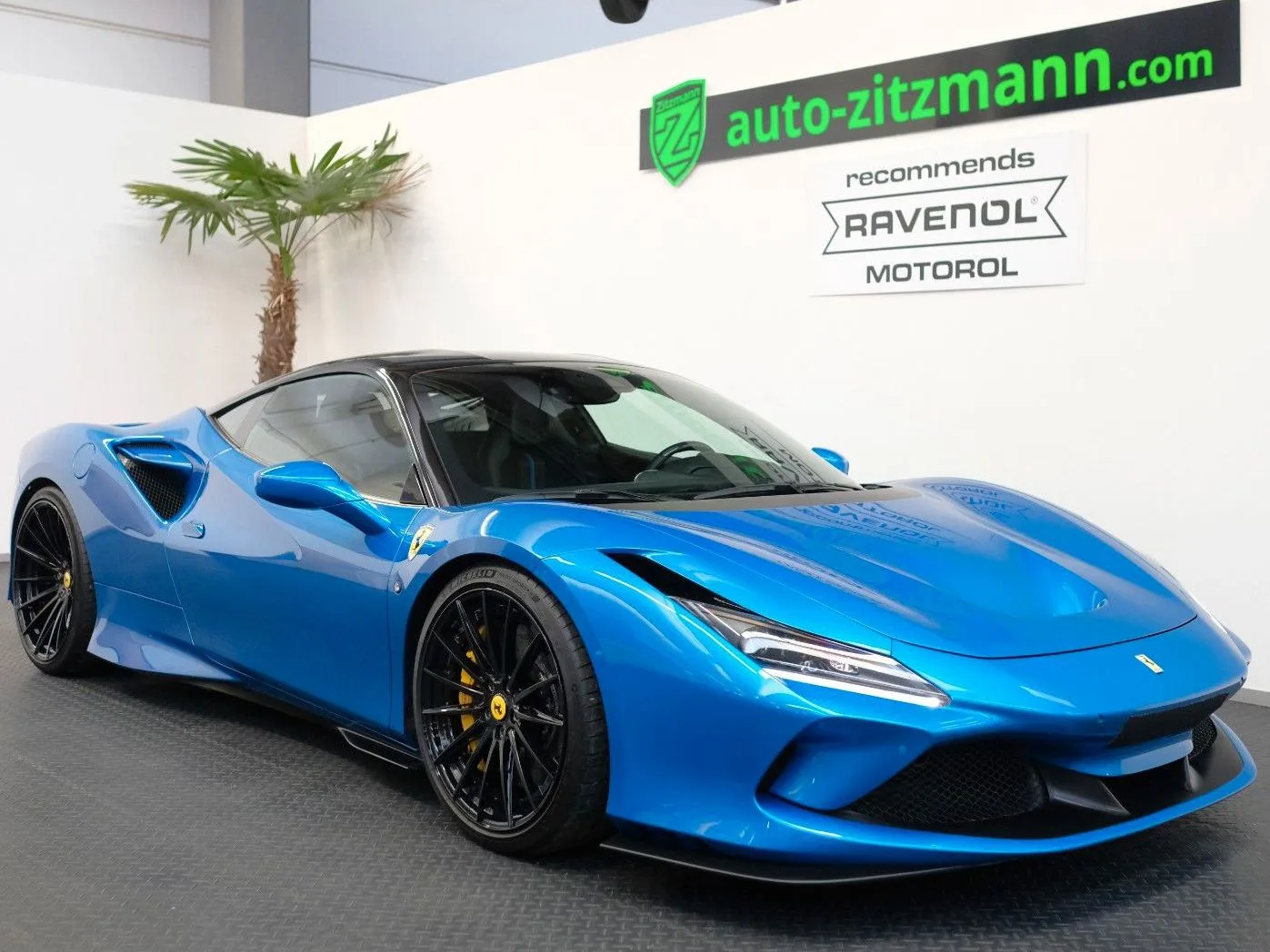 2019 Ferrari F8 Tributo proposée par un concessionnaire spécialisé à Nuremberg, Allemagne, photo 4 sur 15