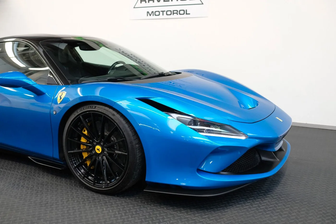 2019 Ferrari F8 Tributo proposée par un concessionnaire spécialisé à Nuremberg, Allemagne, photo 6 sur 15