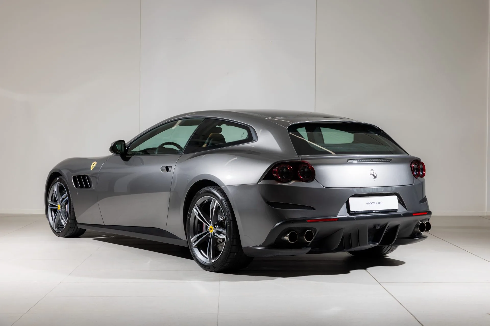 2019 Ferrari GTC4Lusso, 5/20