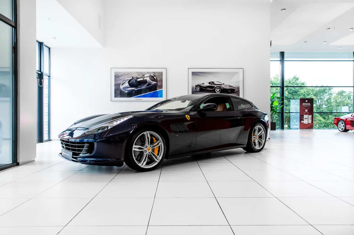 2019 Ferrari GTC4Lusso offered by a specialist dealer in Hengelo, Netherlands, photo 2 of 15