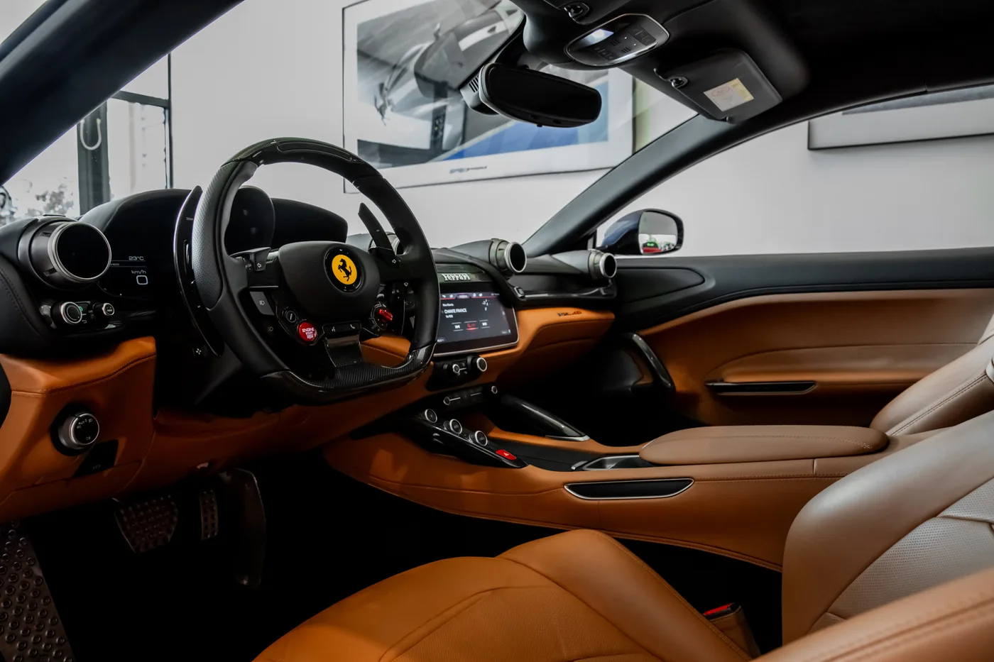 2019 Ferrari GTC4Lusso offered by a specialist dealer in Hengelo, Netherlands, photo 5 of 15