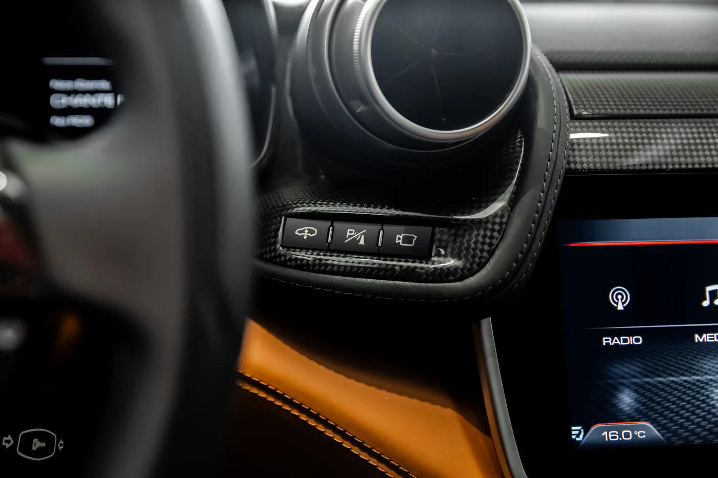 2019 Ferrari GTC4Lusso offered by a specialist dealer in Hengelo, Netherlands, photo 12 of 15