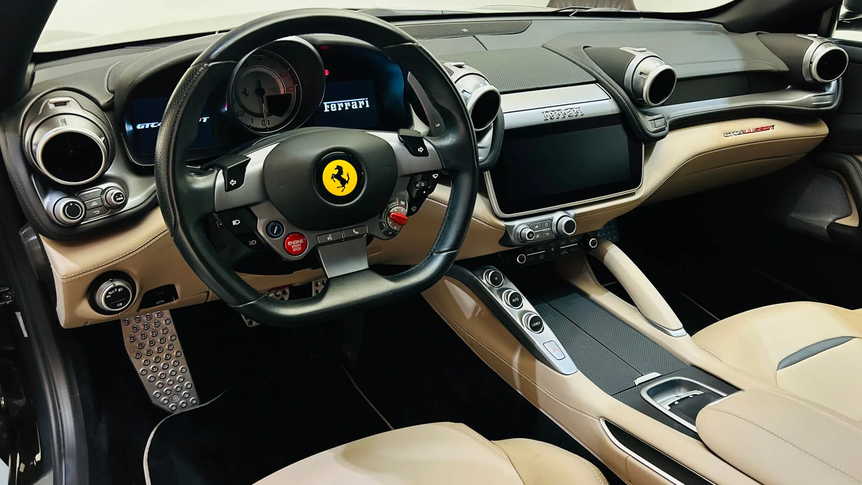 2019 Ferrari GTC4Lusso T, 5/30