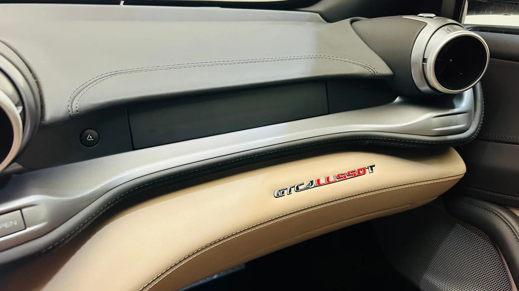2019 Ferrari GTC4Lusso T, 12/30