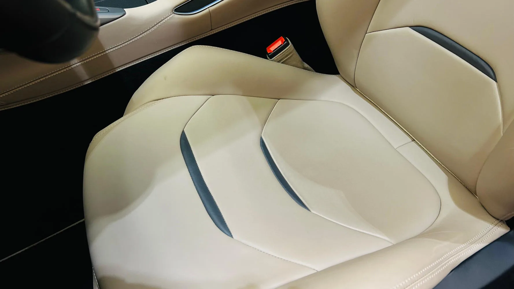 2019 Ferrari GTC4Lusso T, 18/30