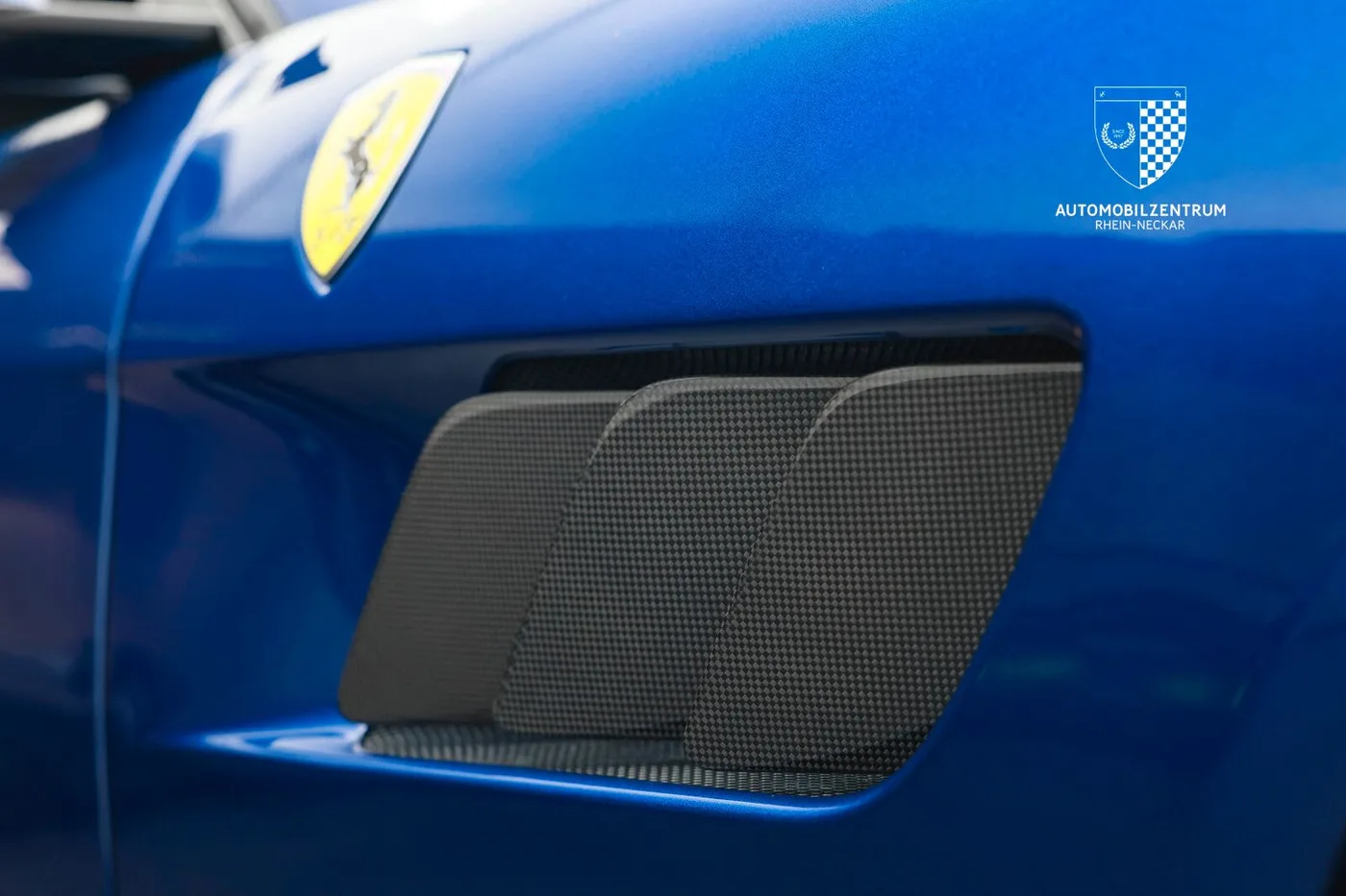 2019 Ferrari GTC4Lusso V12 proposée par un spécialiste de la supercar à Viernheim, Allemagne, photo 12 sur 25