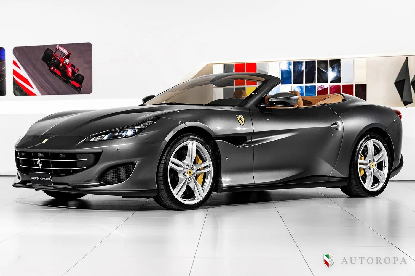 2019 Ferrari Portofino proposée par un concessionnaire agréé Ferrari et Maserati à Arlöv, Suède, photo 2 sur 10