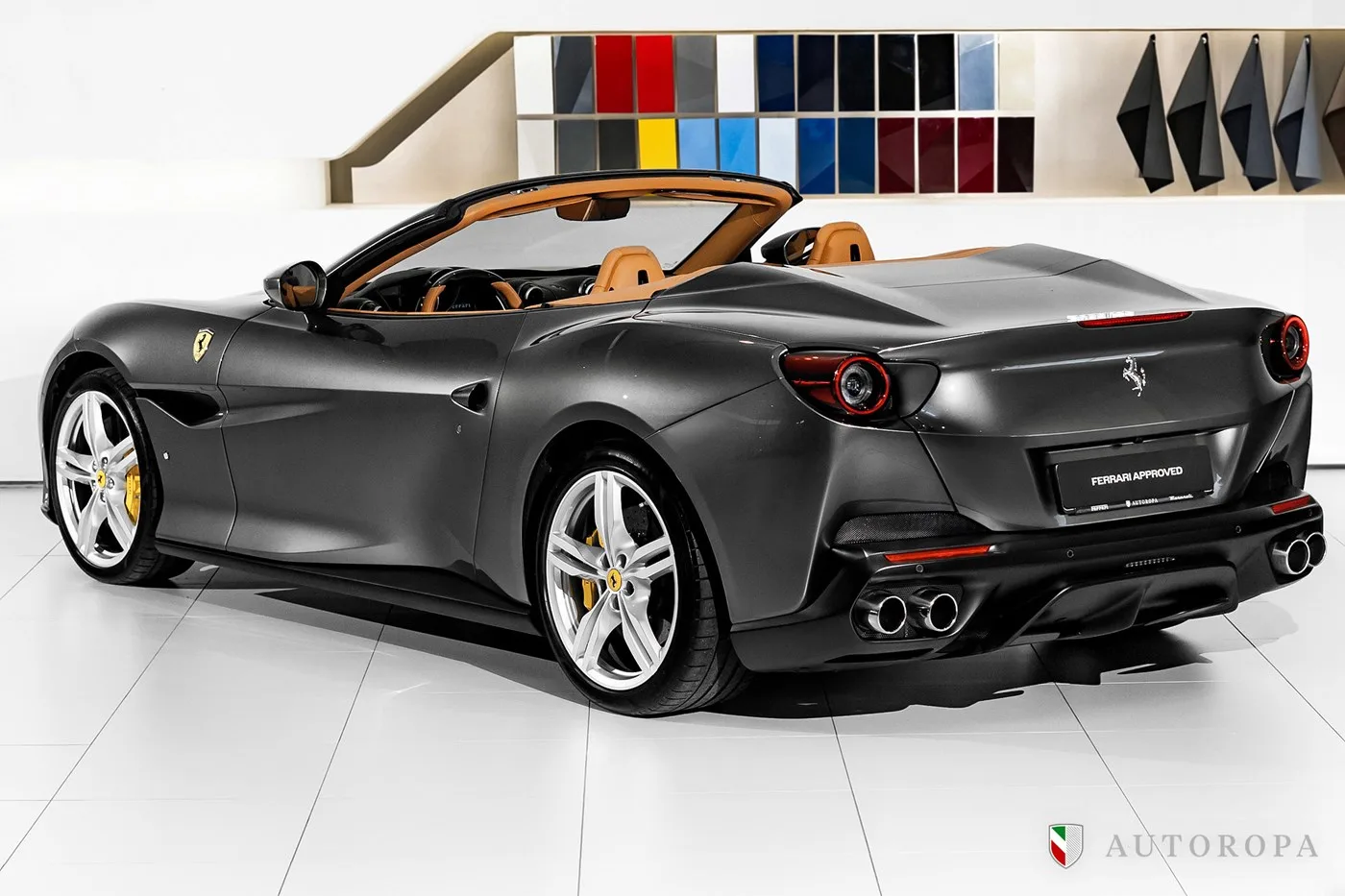 2019 Ferrari Portofino proposée par un concessionnaire agréé Ferrari et Maserati à Arlöv, Suède, photo 4 sur 10