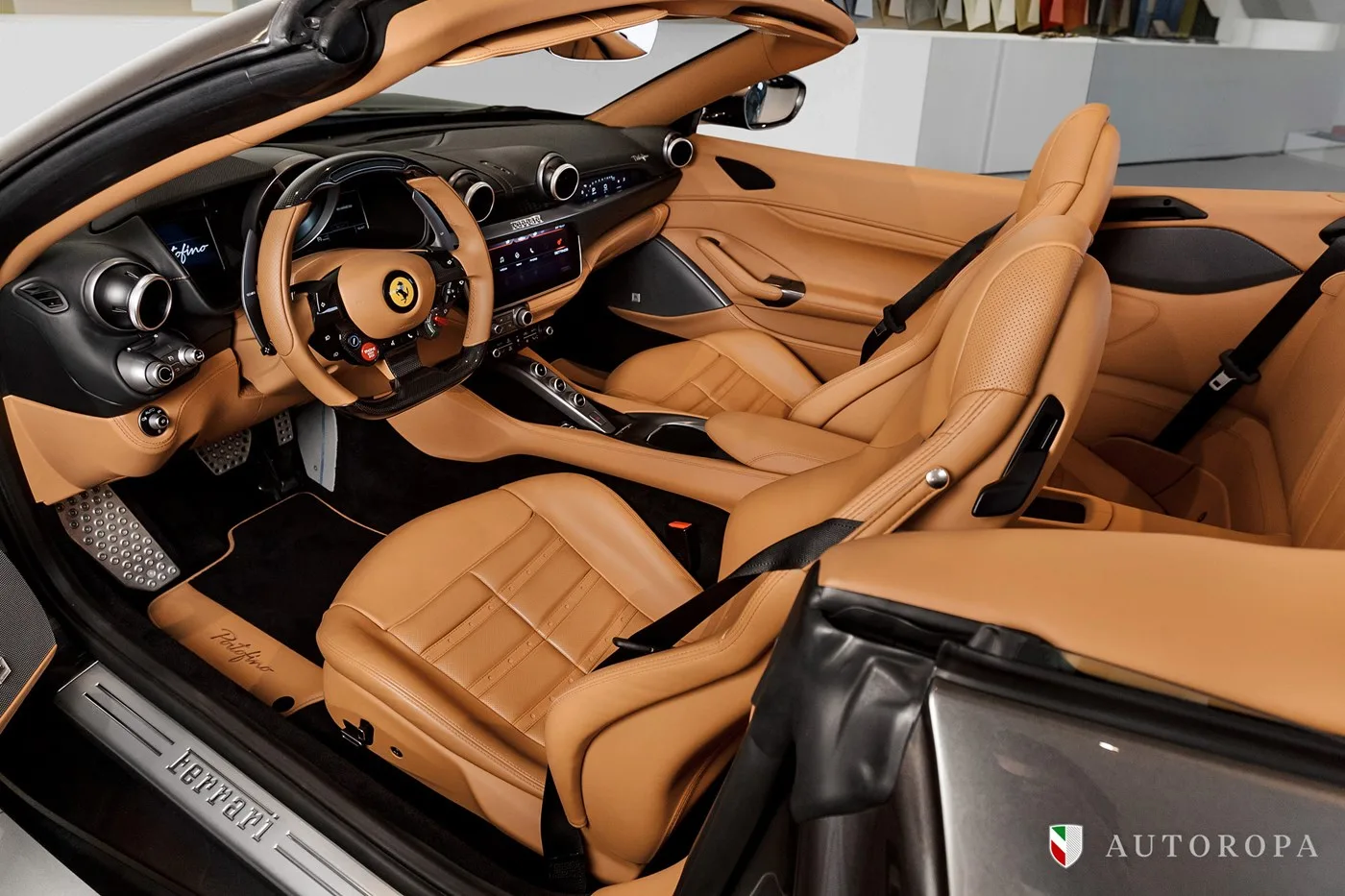 2019 Ferrari Portofino proposée par un concessionnaire agréé Ferrari et Maserati à Arlöv, Suède, photo 6 sur 10