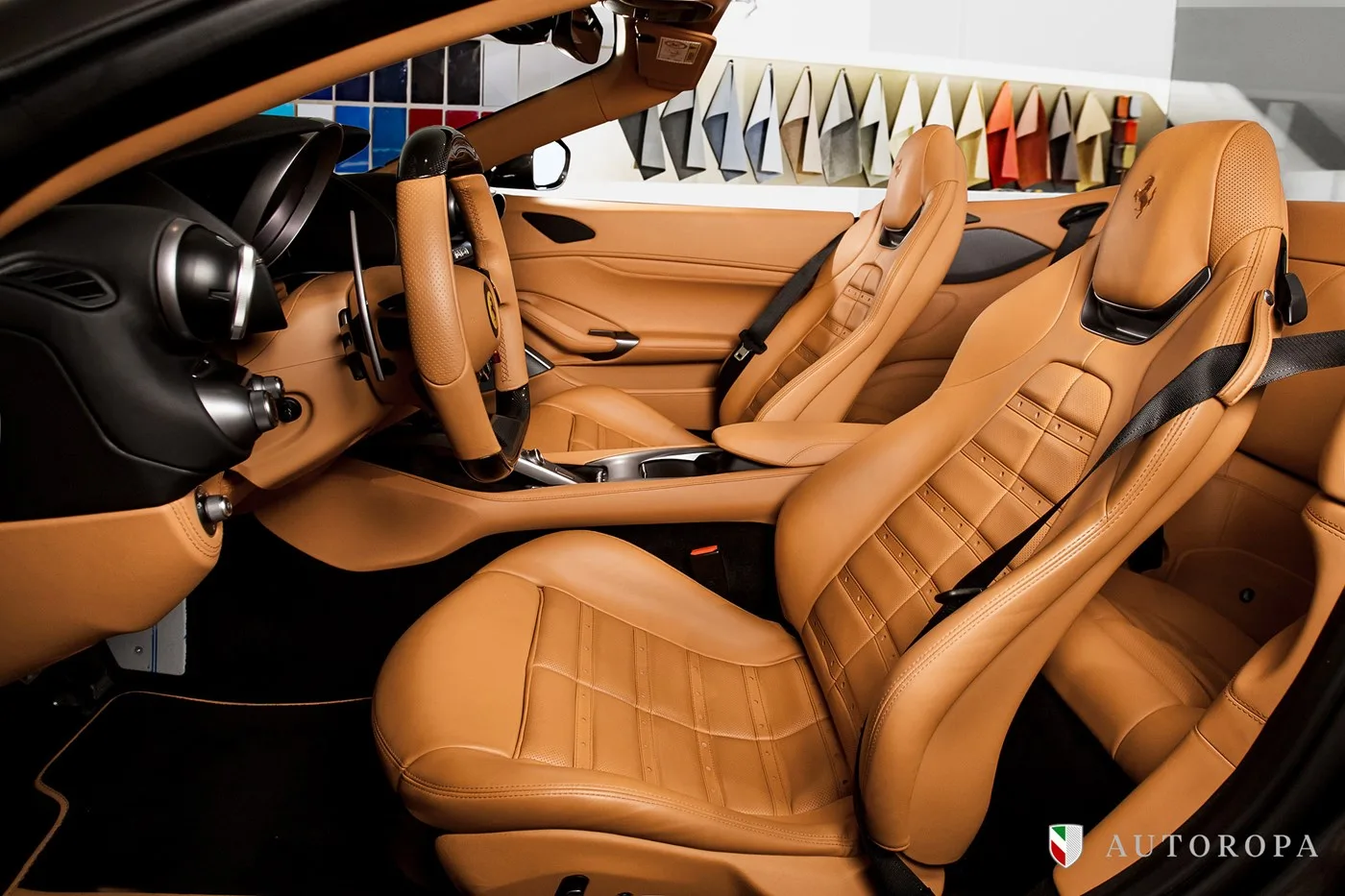 2019 Ferrari Portofino proposée par un concessionnaire agréé Ferrari et Maserati à Arlöv, Suède, photo 8 sur 10
