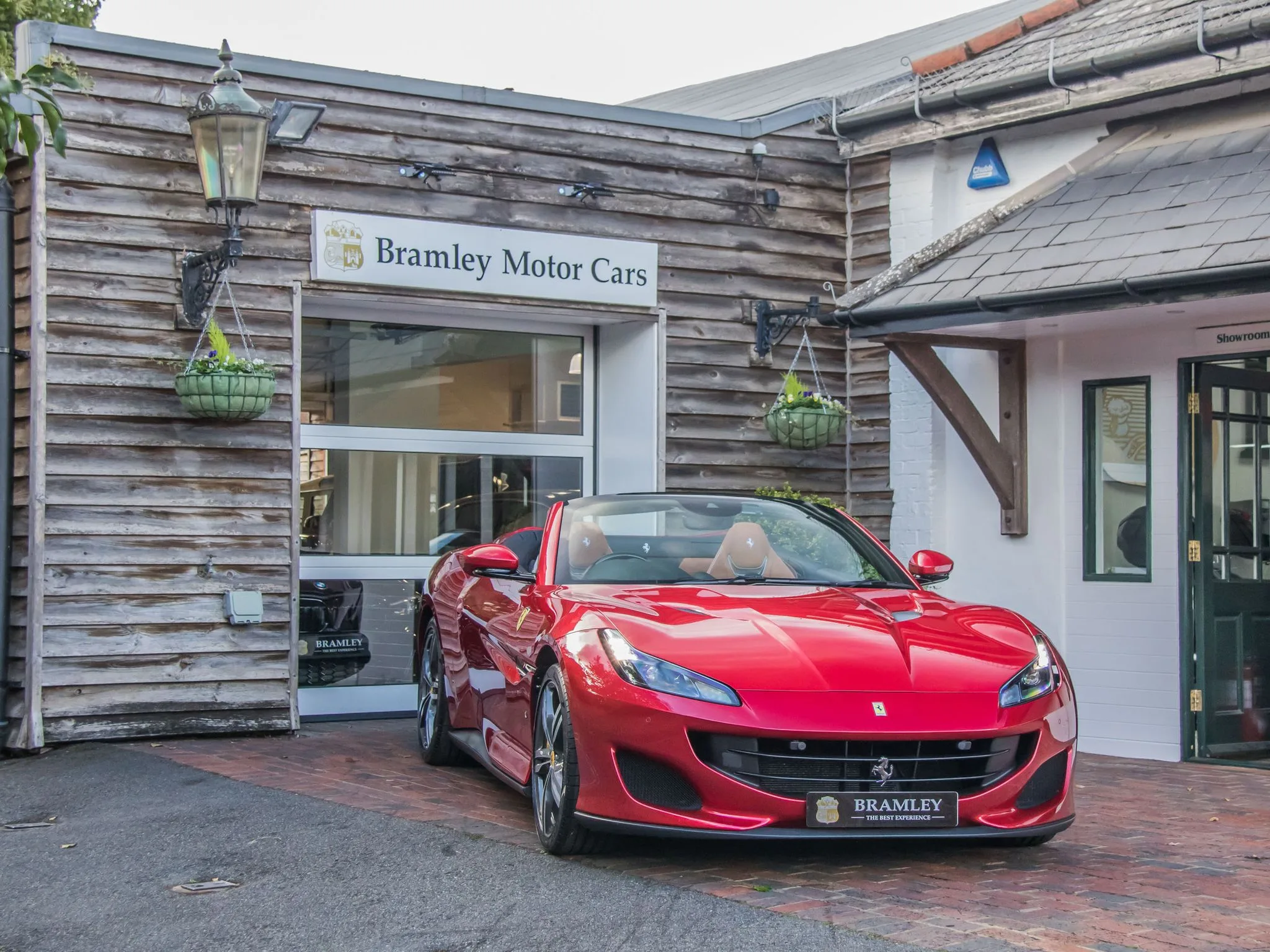 2019 Ferrari Portofino, 3/28