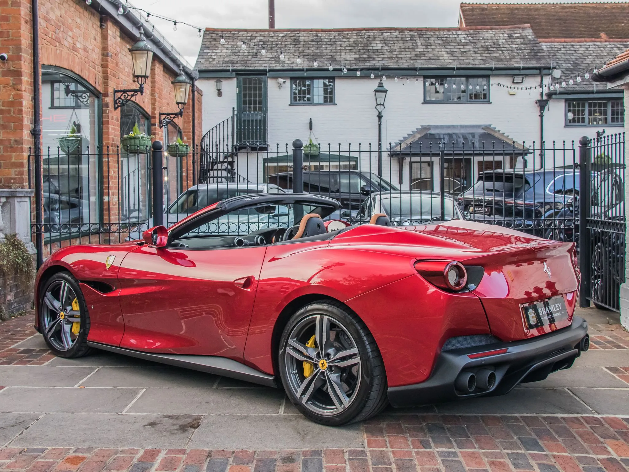 2019 Ferrari Portofino, 8/28