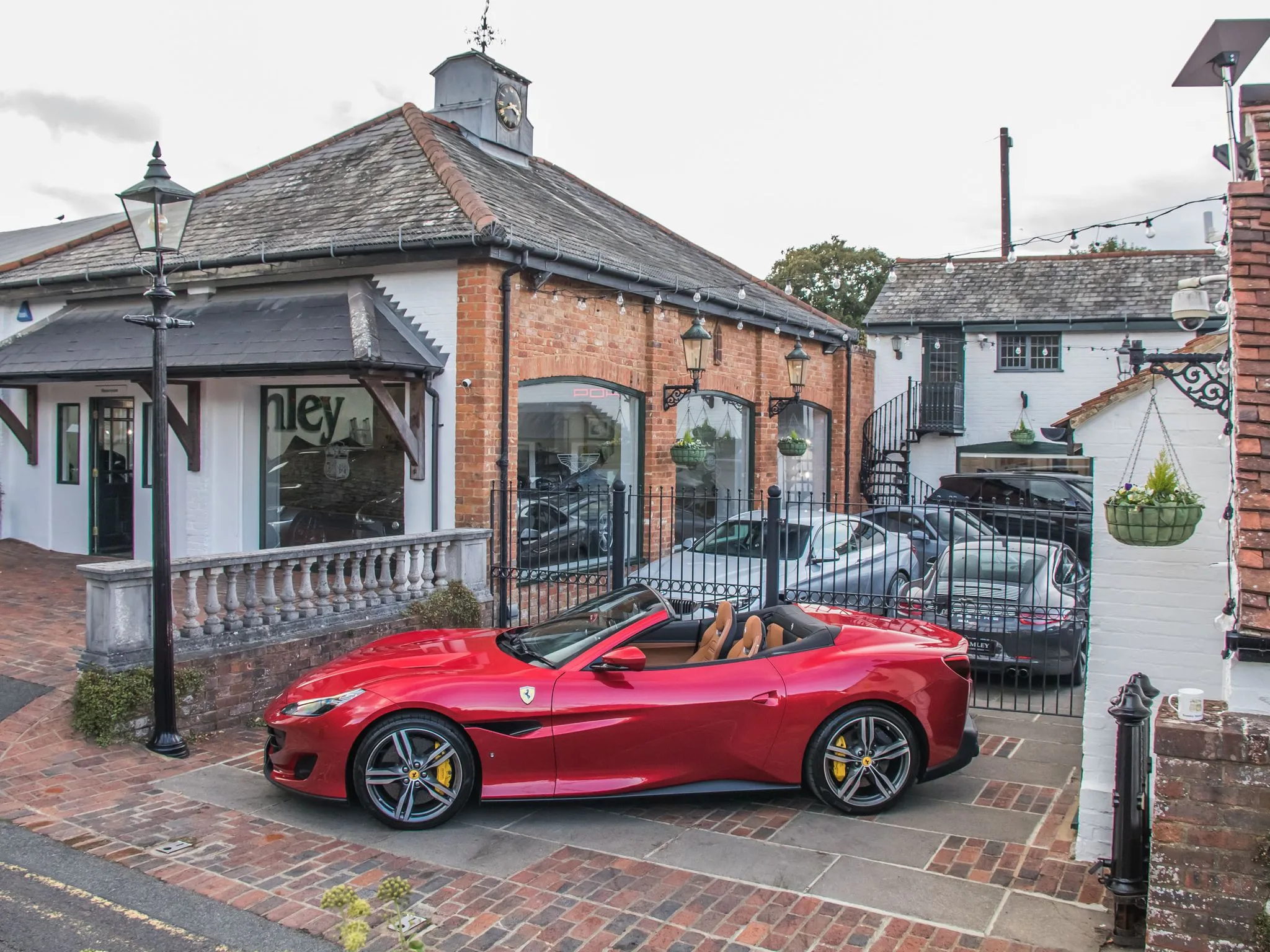 2019 Ferrari Portofino, 12/28